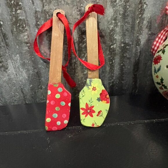 Christmas Kitchen Ornaments Spatulas Mini Colander Mug Hot Cocoa Tree Truck - Picture 15 of 15